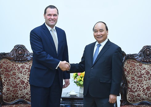 Premierminister Nguyen Xuan Phuc empfängt Botschafter der Tschechischen Republik - ảnh 1